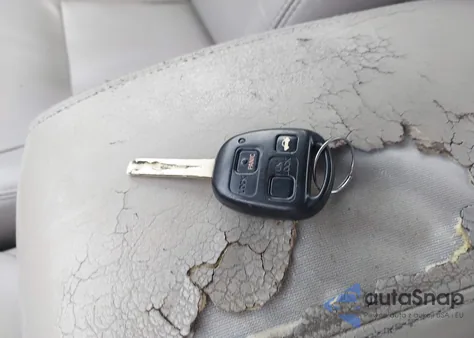 2004 Lexus Es 330 from USA, damaged, VIN JTHBA30G245042519